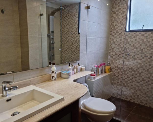 Apartamento de 4 alcobas en venta en El Poblado, Medellín, 315 m² · foto 11 de 15