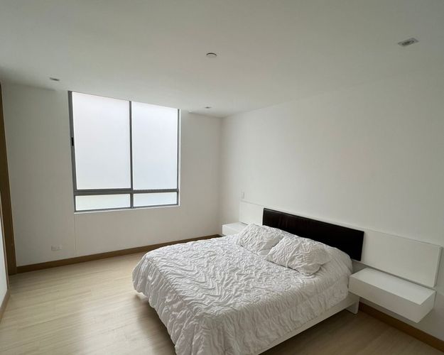 Apartamento de 3 alcobas en venta en Los Naranjos, Medellín, 166 m² · foto 6 de 12