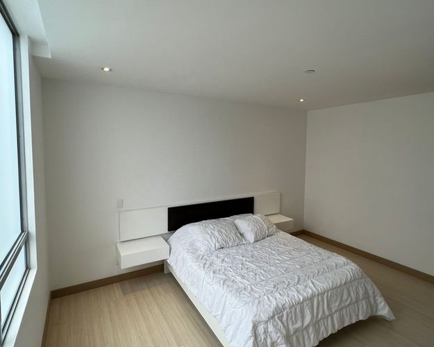 Apartamento de 3 alcobas en venta en Los Naranjos, Medellín, 166 m² · foto 7 de 12