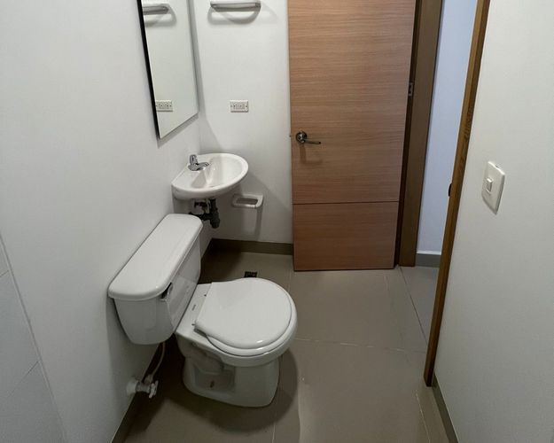 Apartamento de 3 alcobas en venta en Los Naranjos, Medellín, 166 m² · foto 10 de 12