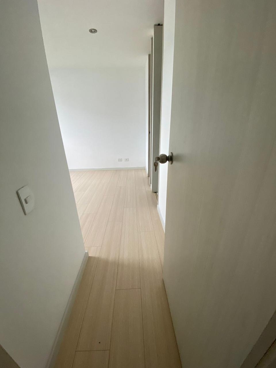 Apartamento en venta en Suramerica, Itagüí · foto 8 de 24