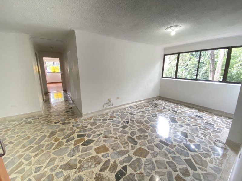 2BR Apartment in El Poblado (90 m²)