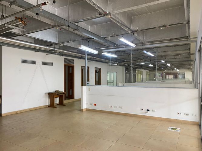 Oficina en venta en Vegas De La Doctora, Sabaneta, 480 m² · foto 2 de 9