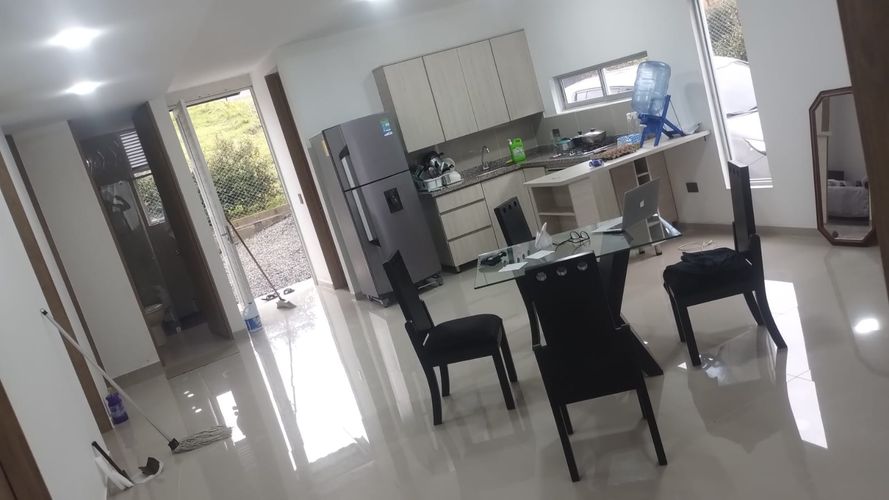 Casa de 4 alcobas en venta en La Bella, Pereira, 140 m² · foto 7 de 17