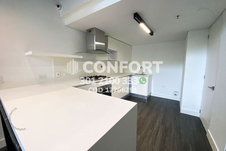 Apartamento de 3 alcobas en arriendo en Los Balsos, Medellín, 175 m² · foto 5 de 24