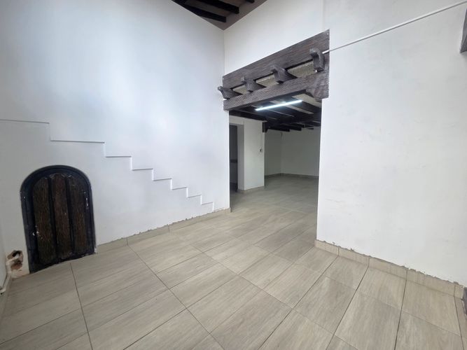 Casa de 4 alcobas en venta en Niza, Bogotá, 300 m² · foto 4 de 21