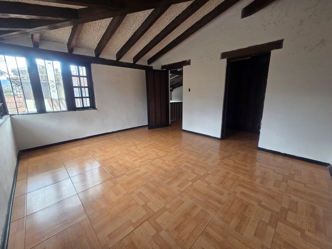 Casa de 4 alcobas en venta en Niza, Bogotá, 300 m² · foto 17 de 21