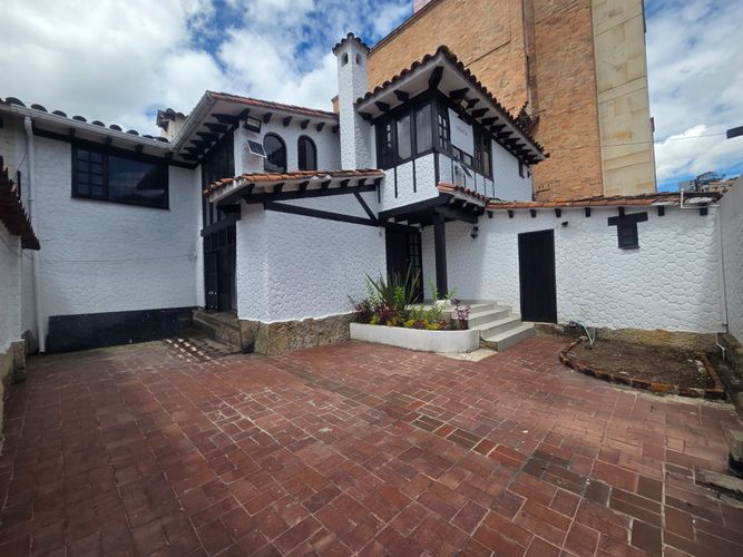 Casa de 4 alcobas en venta en Niza, Bogotá, 300 m² · foto 21 de 21