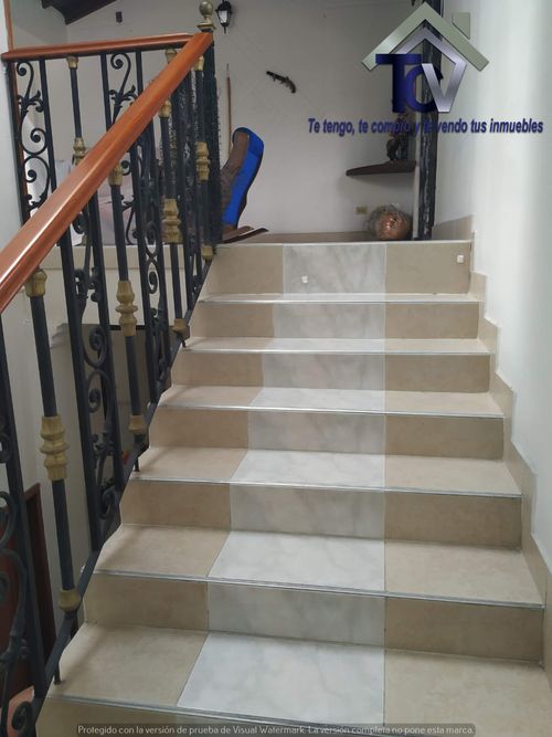 Casa de 7 alcobas en venta en Diamante 2, Bucaramanga, 400 m² · foto 9 de 21