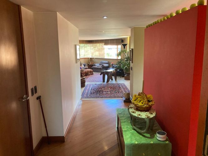 Apartamento de 4 alcobas en venta en El Nogal, Bogotá, 305 m² · foto 14 de 18