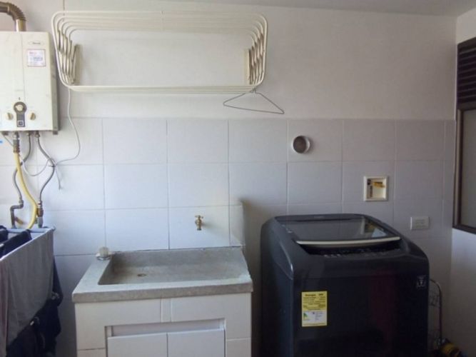Apartamento de 3 alcobas en arriendo en Los Balsos, Medellín, 165 m² · foto 8 de 24