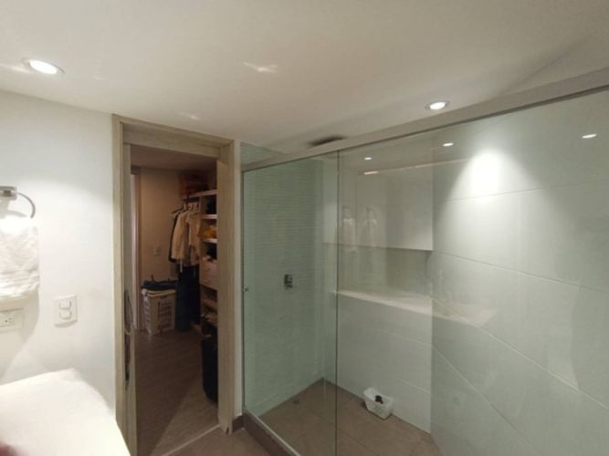 Apartamento de 3 alcobas en arriendo en Los Balsos, Medellín, 165 m² · foto 17 de 24