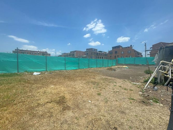 Lote en venta en Laura Vicuña, Chía, 1240 m² · foto 4 de 11