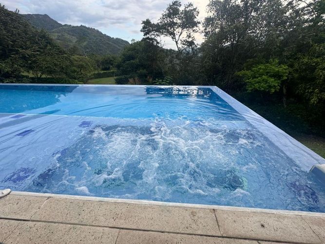 Casa de 4 alcobas en venta en Pensilvania, Bogotá, 350 m² · foto 3 de 19
