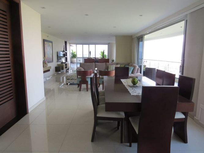 Apartamento de 4 alcobas en venta en Terrazas, Bucaramanga, 295 m² · foto 9 de 16