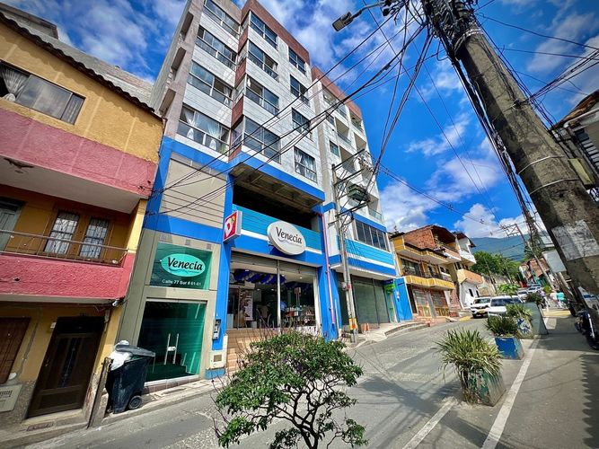 Local en venta en La Ospina, La Estrella, 35 m² · foto 4 de 14