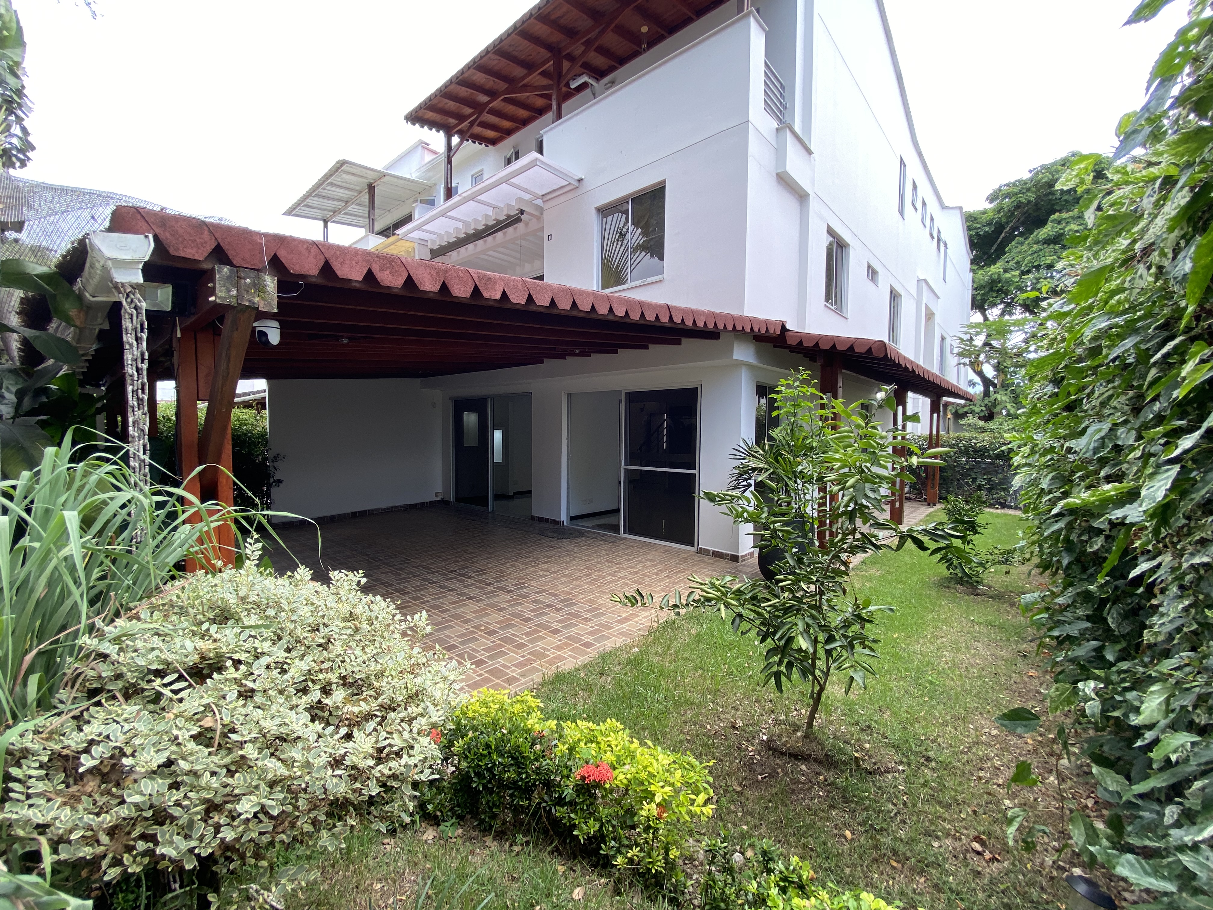 House for rent in Ciudad jardin, Cali