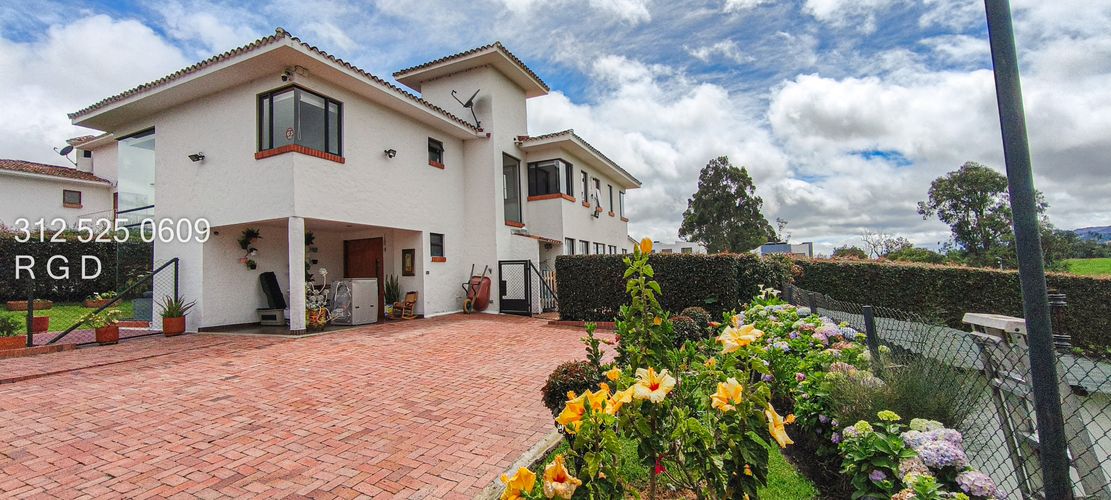 Casa de 4 alcobas en venta en Montana, Sopó, 667 m² · foto 3 de 24