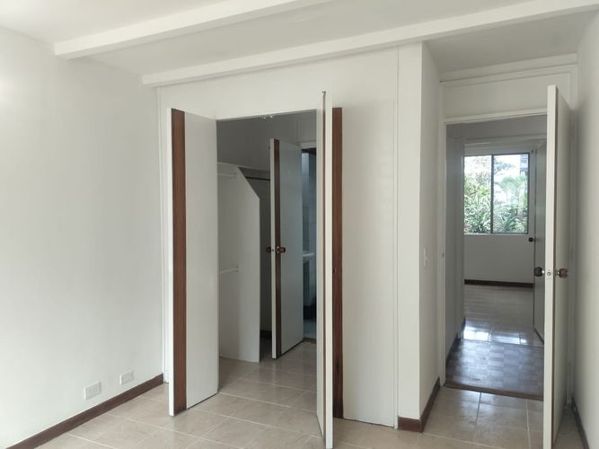 Apartamento en venta en El Poblado, Medellín · foto 10 de 17