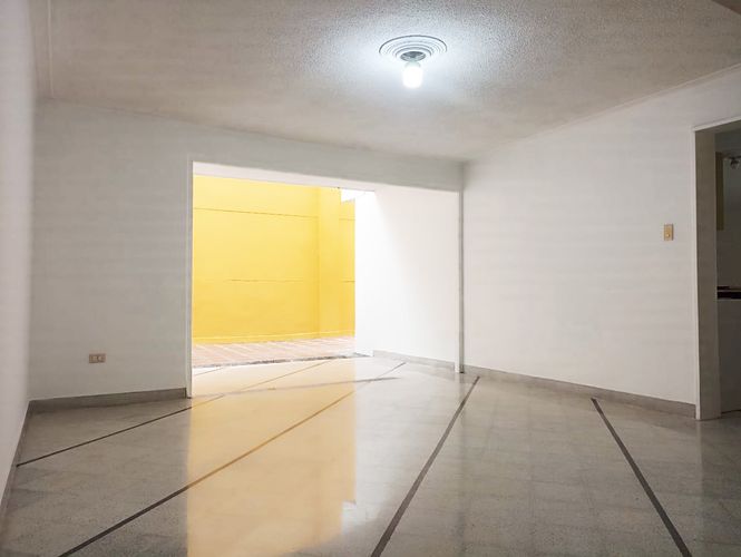 Oficina en arriendo en Belén, Medellín, 340 m² · foto 2 de 18