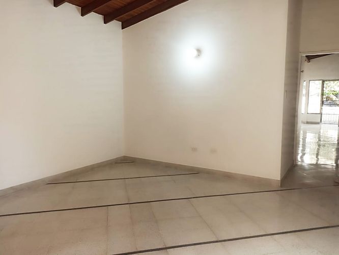 Oficina en arriendo en Belén, Medellín, 340 m² · foto 3 de 18