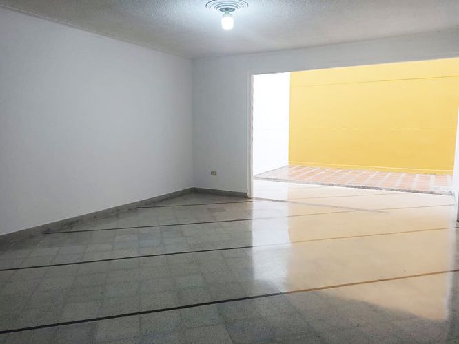 Oficina en arriendo en Belén, Medellín, 340 m² · foto 4 de 18