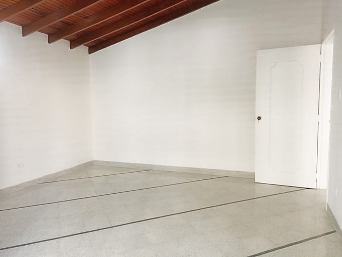 Oficina en arriendo en Belén, Medellín, 340 m² · foto 9 de 18