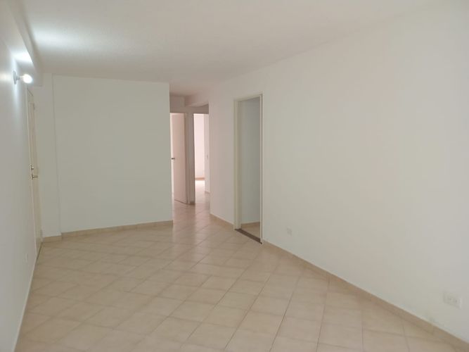 Apartamento de 3 alcobas en arriendo en El Poblado, Medellín, 80 m² · foto 2 de 14