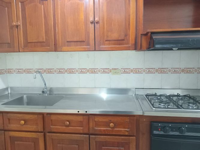 Apartamento de 3 alcobas en arriendo en El Poblado, Medellín, 80 m² · foto 5 de 14