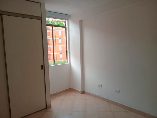 Apartamento de 3 alcobas en arriendo en El Poblado, Medellín, 80 m² · foto 13 de 14
