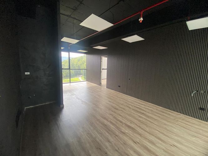 Oficina en arriendo en El Poblado, Medellín, 72 m² · foto 13 de 19