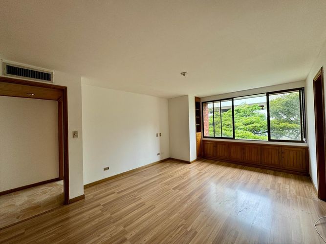 Apartamento de 3 alcobas en venta en Santa Teresita, Cali, 189 m² · foto 5 de 16