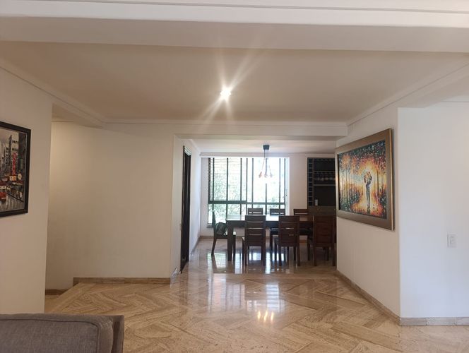 Apartamento de 3 alcobas en arriendo en El Poblado, Medellín, 215 m² · foto 4 de 20
