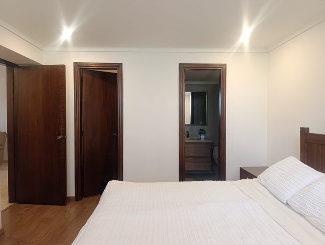 Apartamento de 3 alcobas en arriendo en El Poblado, Medellín, 215 m² · foto 5 de 20