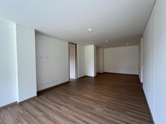 Apartamento de 3 alcobas en venta en El Porvenir, Rionegro, 212 m² · foto 3 de 19