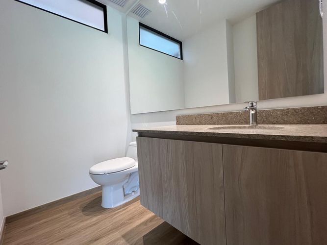 Apartamento de 3 alcobas en arriendo en El Porvenir, Rionegro, 212 m² · foto 17 de 19