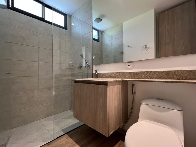 Apartamento de 3 alcobas en arriendo en El Porvenir, Rionegro, 212 m² · foto 18 de 19