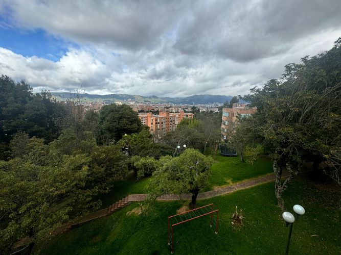 Apartamento de 3 alcobas en venta en Cerros De Suba, Bogotá, 300 m² · foto 6 de 22