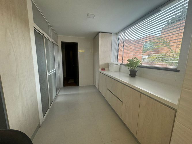 Apartamento de 3 alcobas en venta en Cerros De Suba, Bogotá, 300 m² · foto 8 de 22