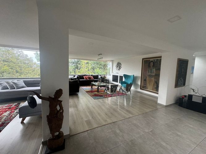 Apartamento de 3 alcobas en venta en Cerros De Suba, Bogotá, 300 m² · foto 12 de 22