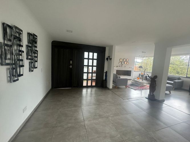 Apartamento de 3 alcobas en venta en Cerros De Suba, Bogotá, 300 m² · foto 15 de 22