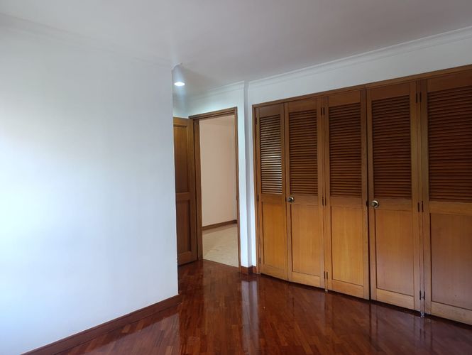 Apartamento de 3 alcobas en arriendo en El Poblado, Medellín, 214 m² · foto 12 de 19