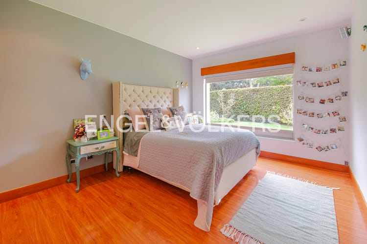 Casa de 4 alcobas en venta en Guaymaral, Bogotá, 328 m² · foto 12 de 20