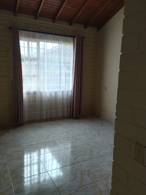 Casa de 2 alcobas en arriendo en San Jose, Guarne, 80 m² · foto 10 de 14