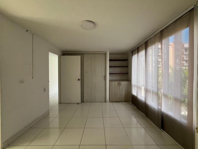 Apartamento de 3 alcobas en arriendo en El Poblado, Medellín, 101 m² · foto 8 de 16