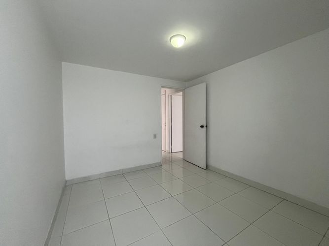 Apartamento de 3 alcobas en arriendo en El Poblado, Medellín, 101 m² · foto 11 de 16