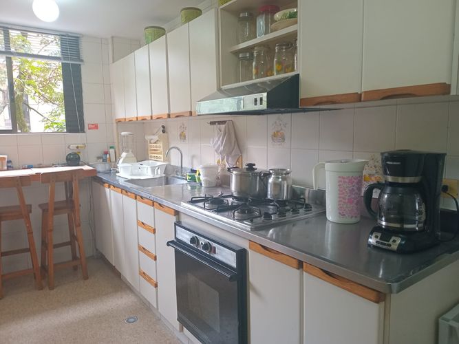 Apartamento de 3 alcobas en venta en El Poblado, Medellín, 140 m² · foto 8 de 19