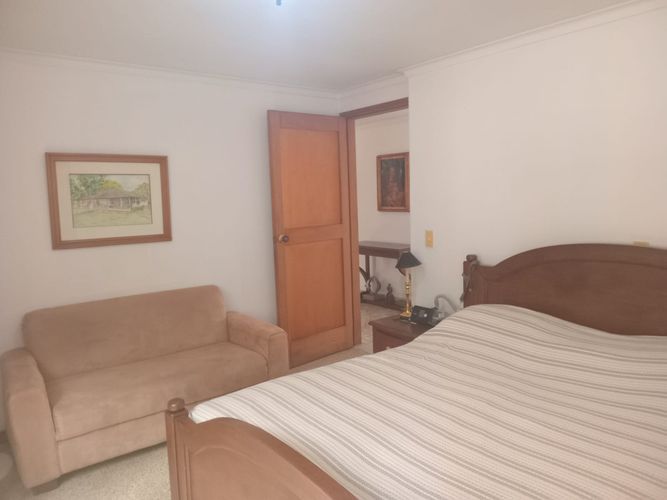Apartamento de 3 alcobas en venta en El Poblado, Medellín, 140 m² · foto 12 de 19