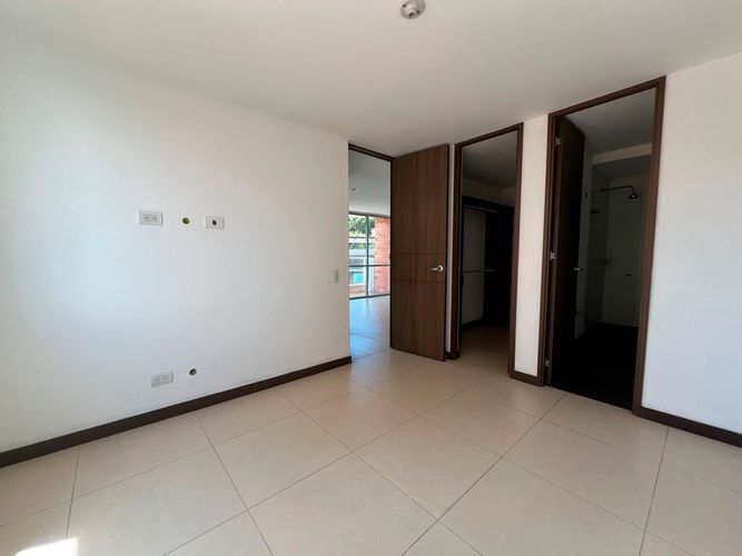 Apartamento de 2 alcobas en arriendo en Cumbres, Envigado, 85 m² · foto 10 de 15