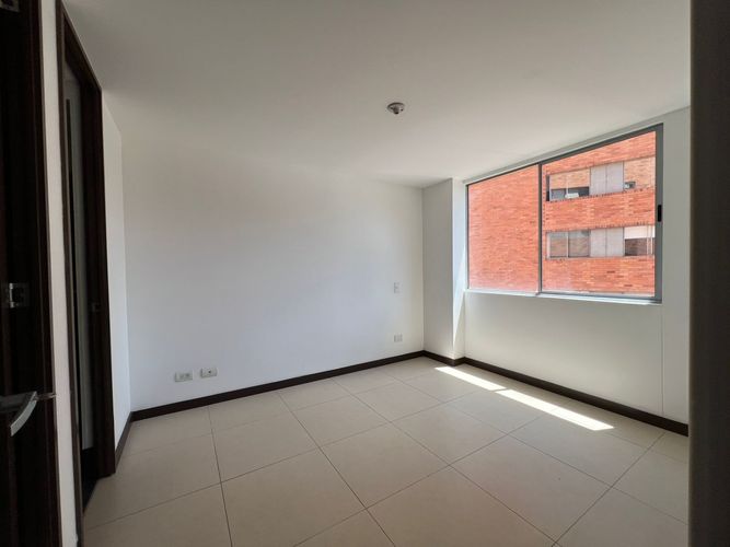 Apartamento de 2 alcobas en arriendo en Cumbres, Envigado, 85 m² · foto 13 de 15